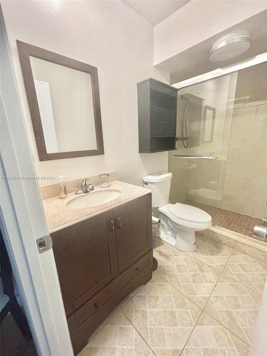 1445 Atlantic Shores Blvd 102 Property Photo 16