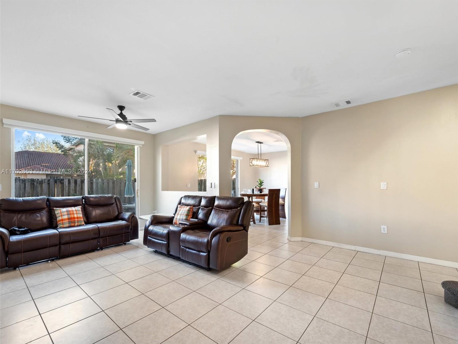 13813 Sw 275th Ter Property Photo 2