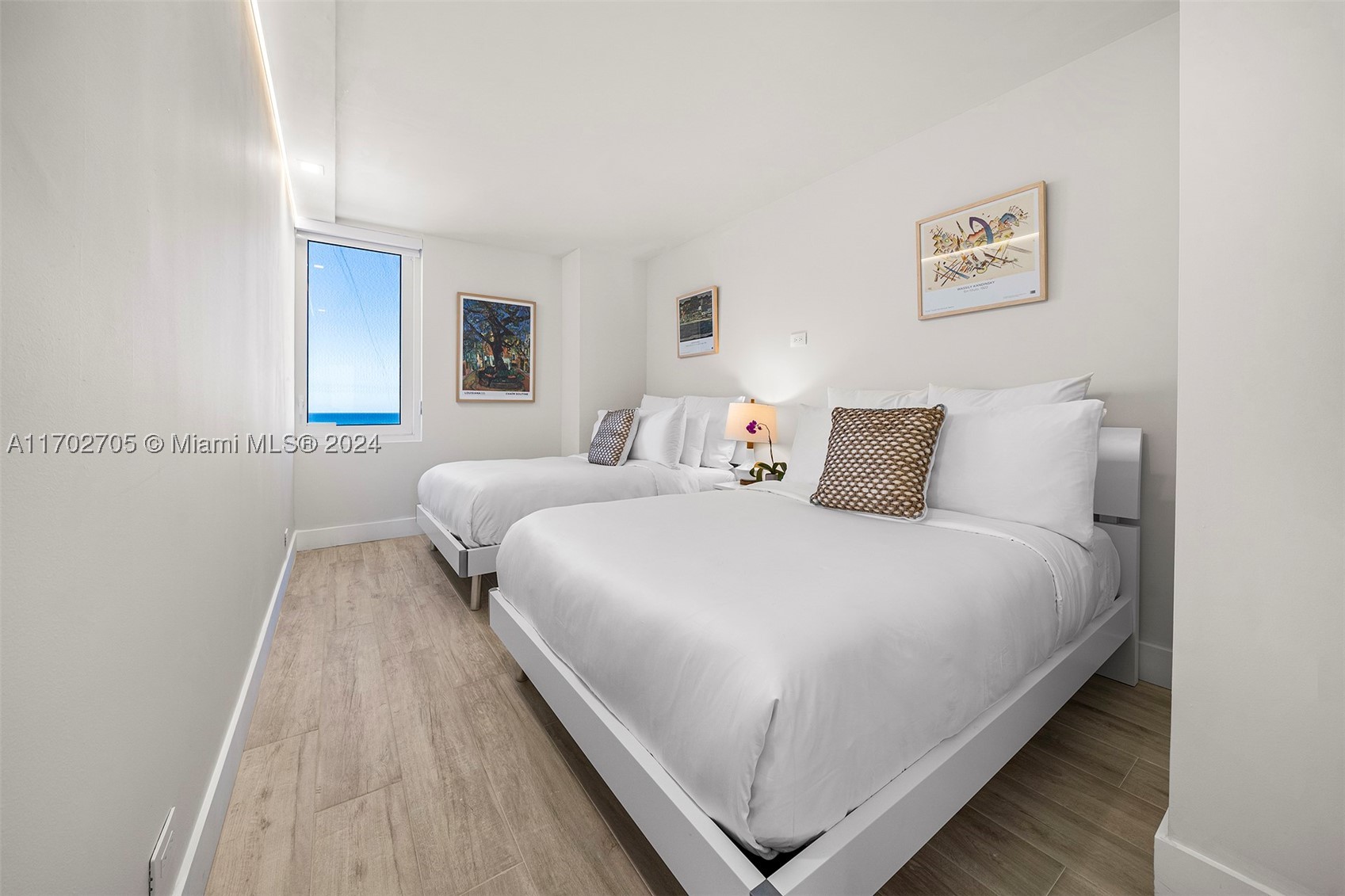 A11702705 Property Photo 17