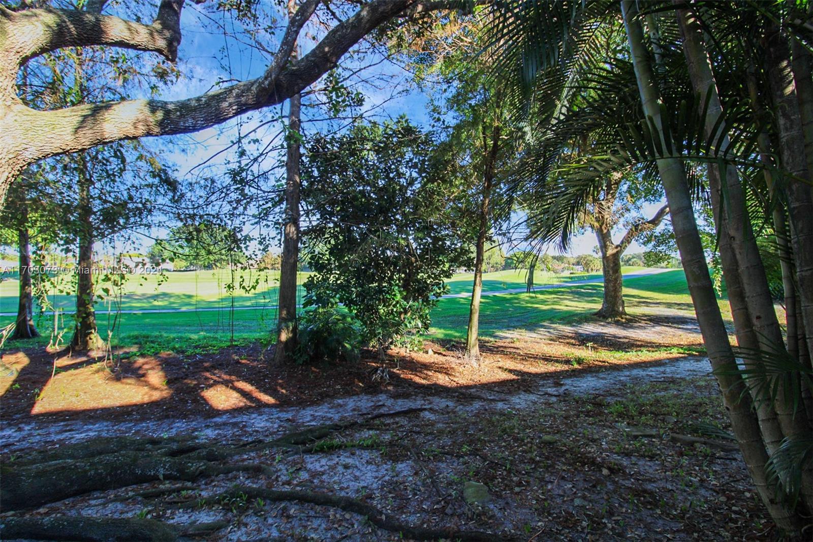 730 E Coco Plum Cir 3 Property Photo 23