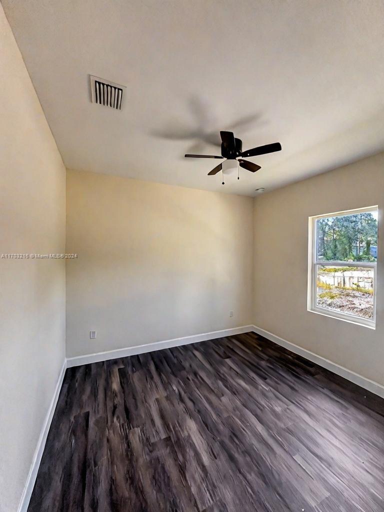 738 Harriet Ave Property Photo 22