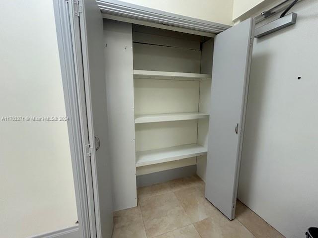 357 Almeria Ave 103 Property Photo 28