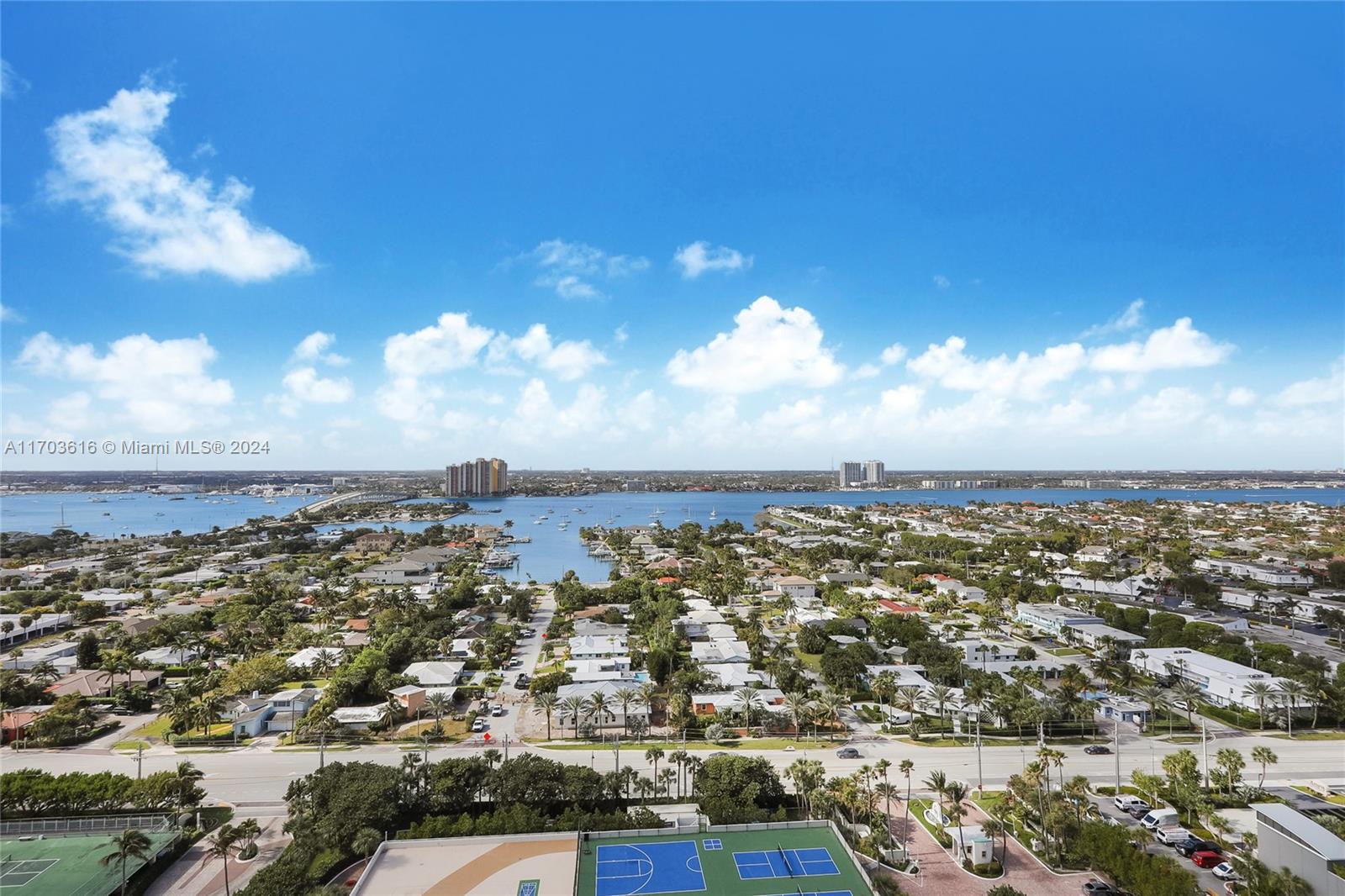 3000 N Ocean Dr 24h Property Photo 18