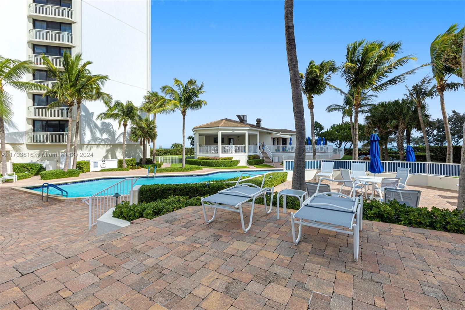 3000 N Ocean Dr 24h Property Photo 25
