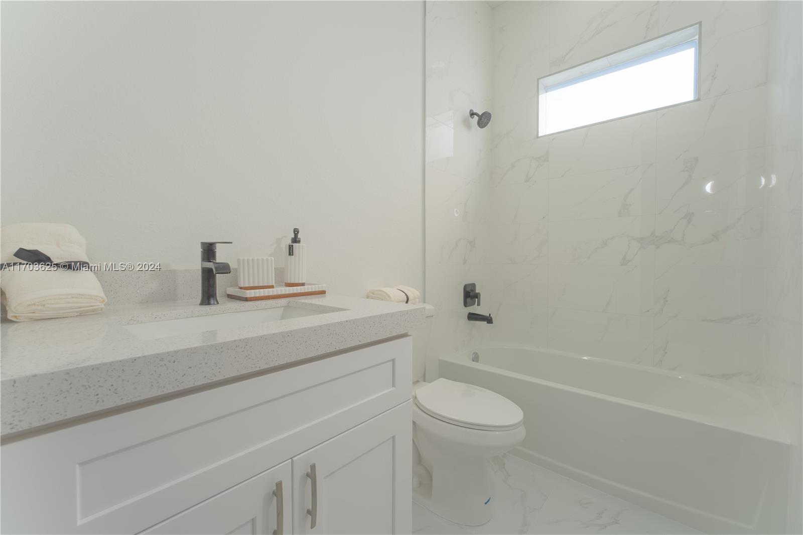 1407 Ne 5th Ave Property Photo 12