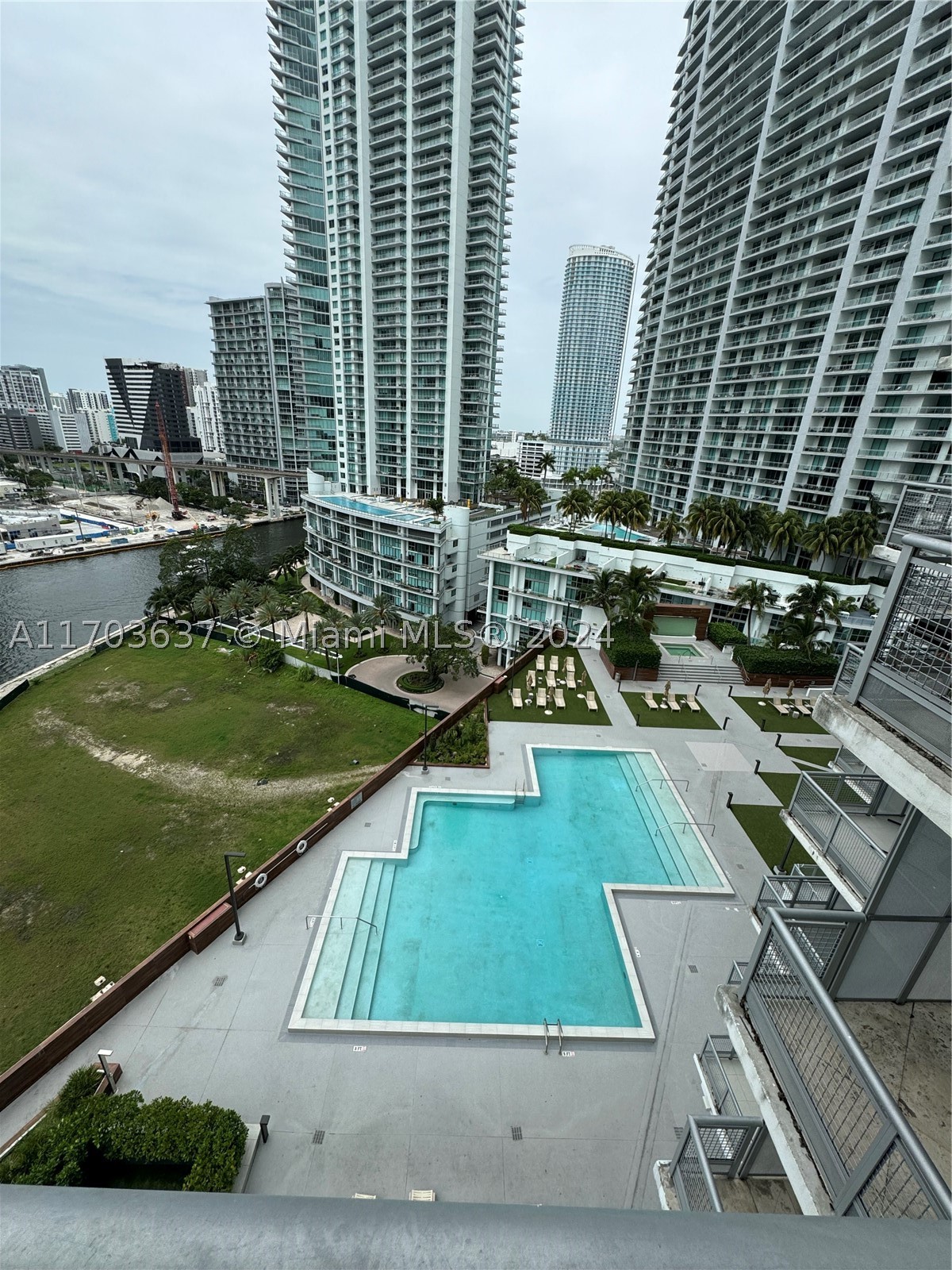 350 S Miami Ave 1704 Property Photo 5