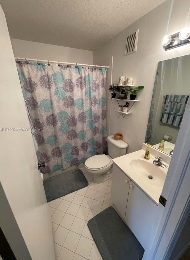 1270 Se 31st Ct 205-35 Property Photo 11