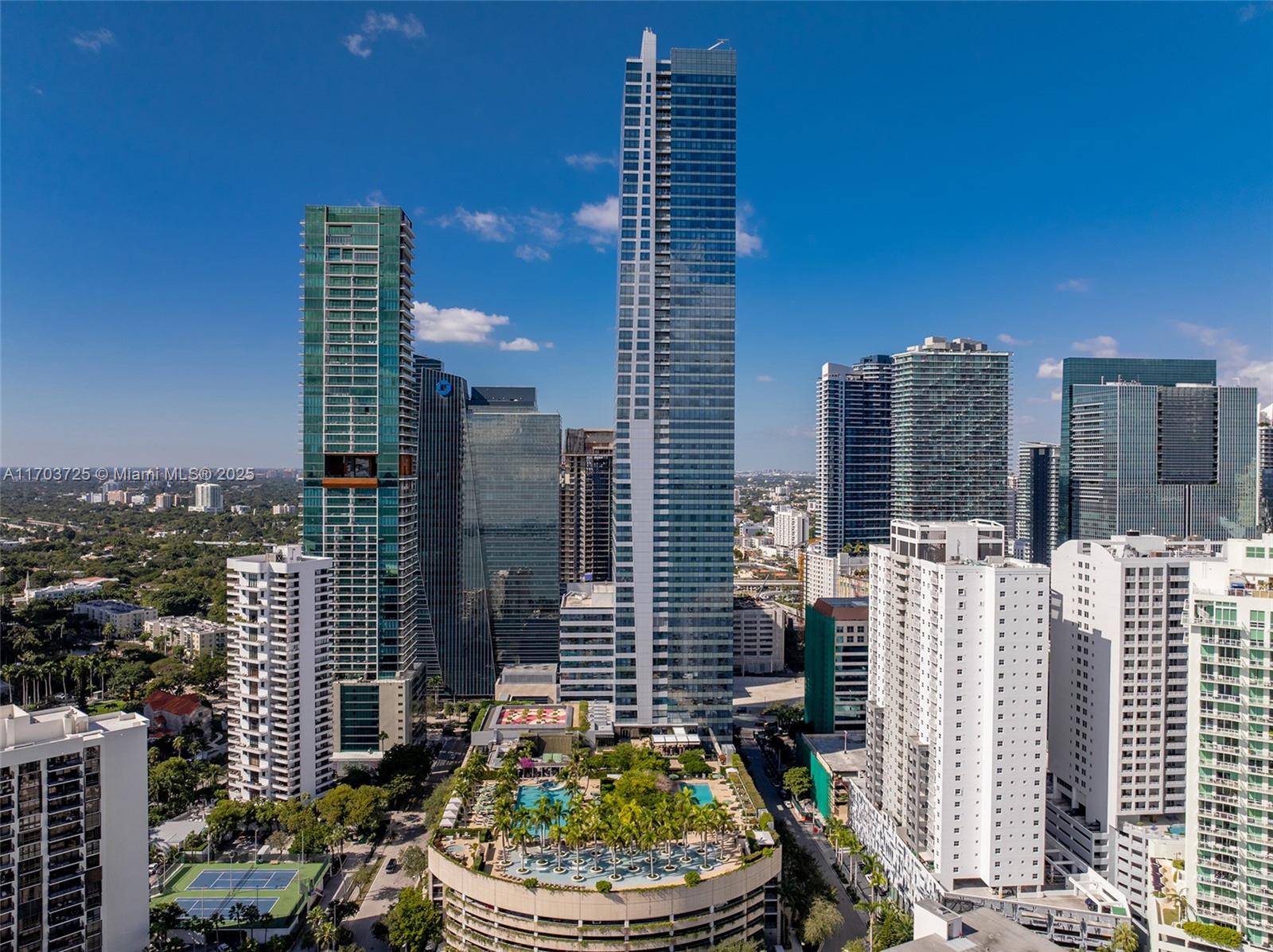 1425 Brickell Ave 66d-66e Property Photo 81