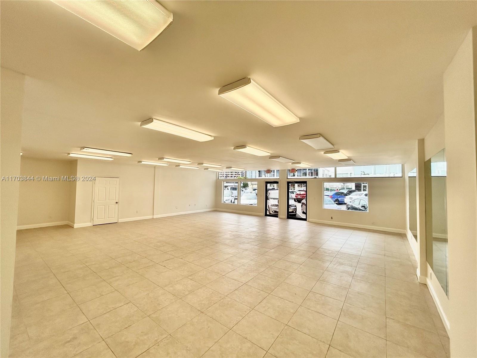 3038 N Federal Hwy C Property Photo 7