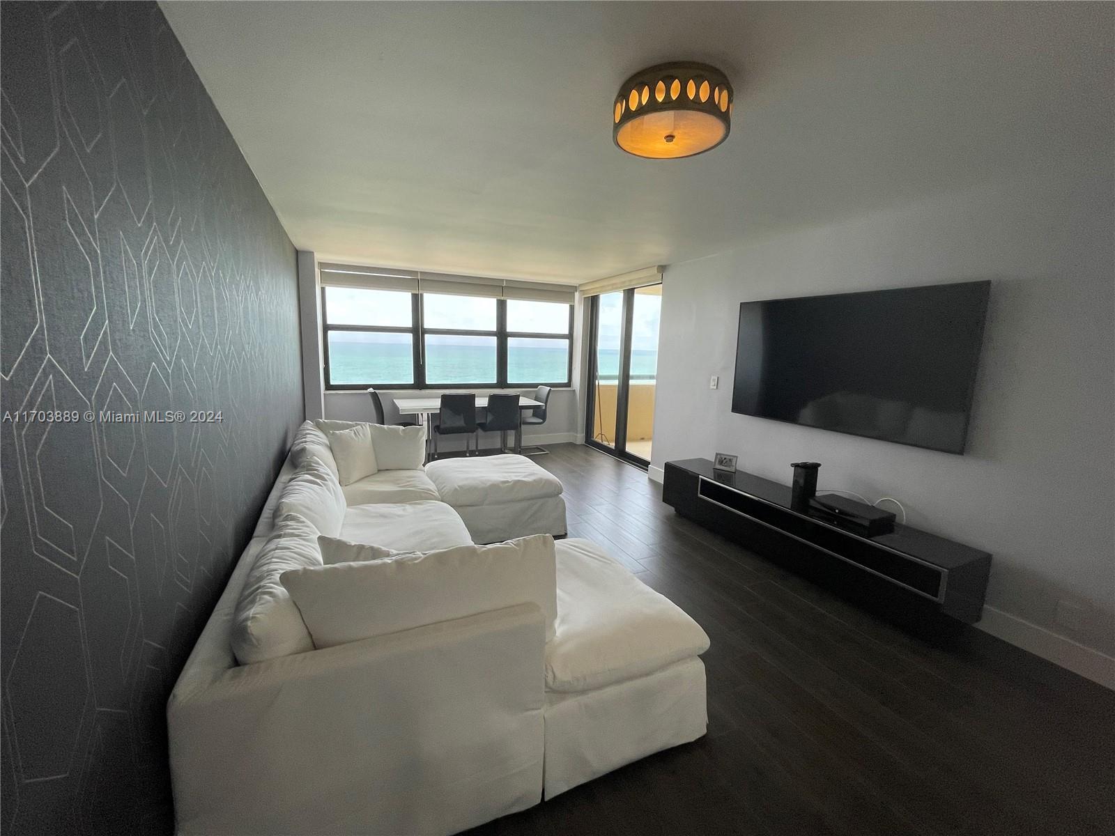 2555 Collins Ave 1409 Property Photo 11