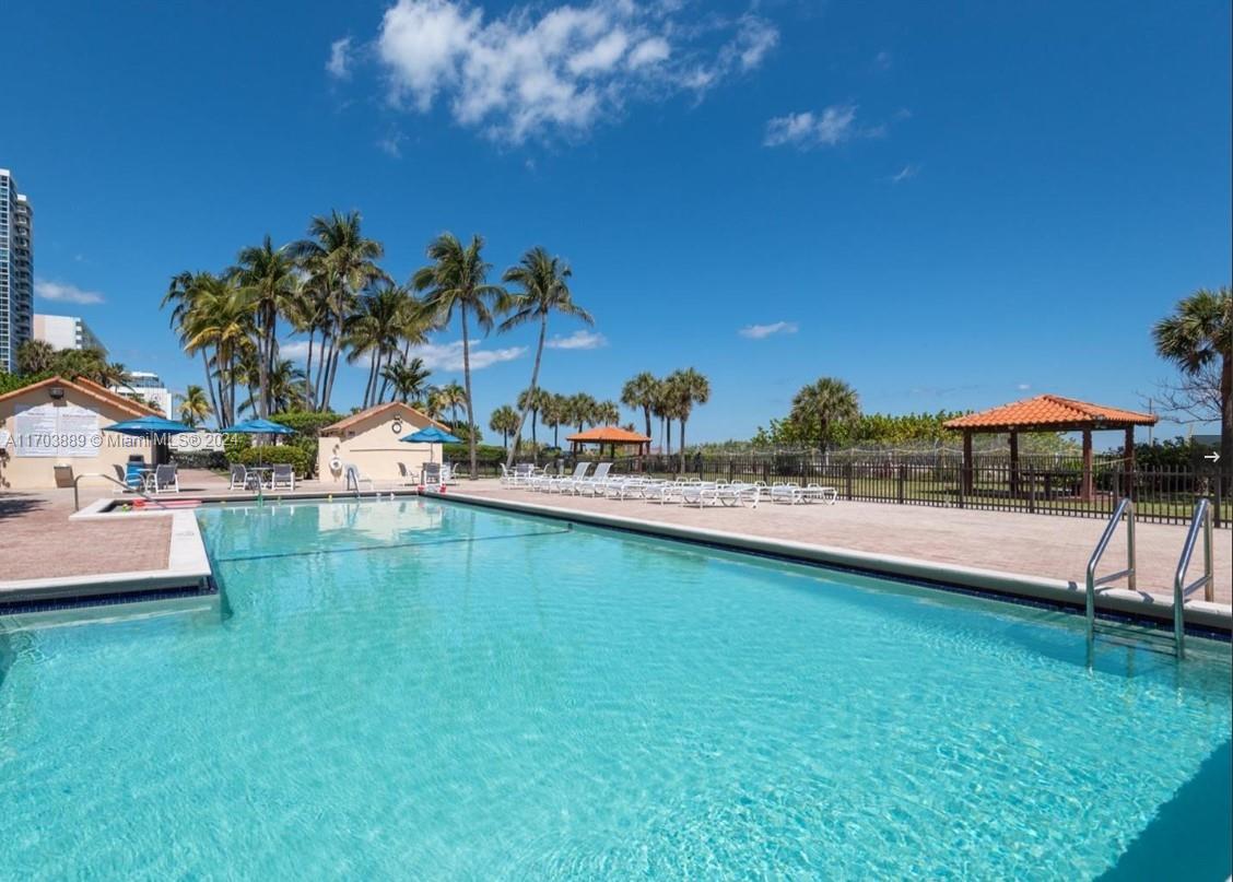2555 Collins Ave 1409 Property Photo 47