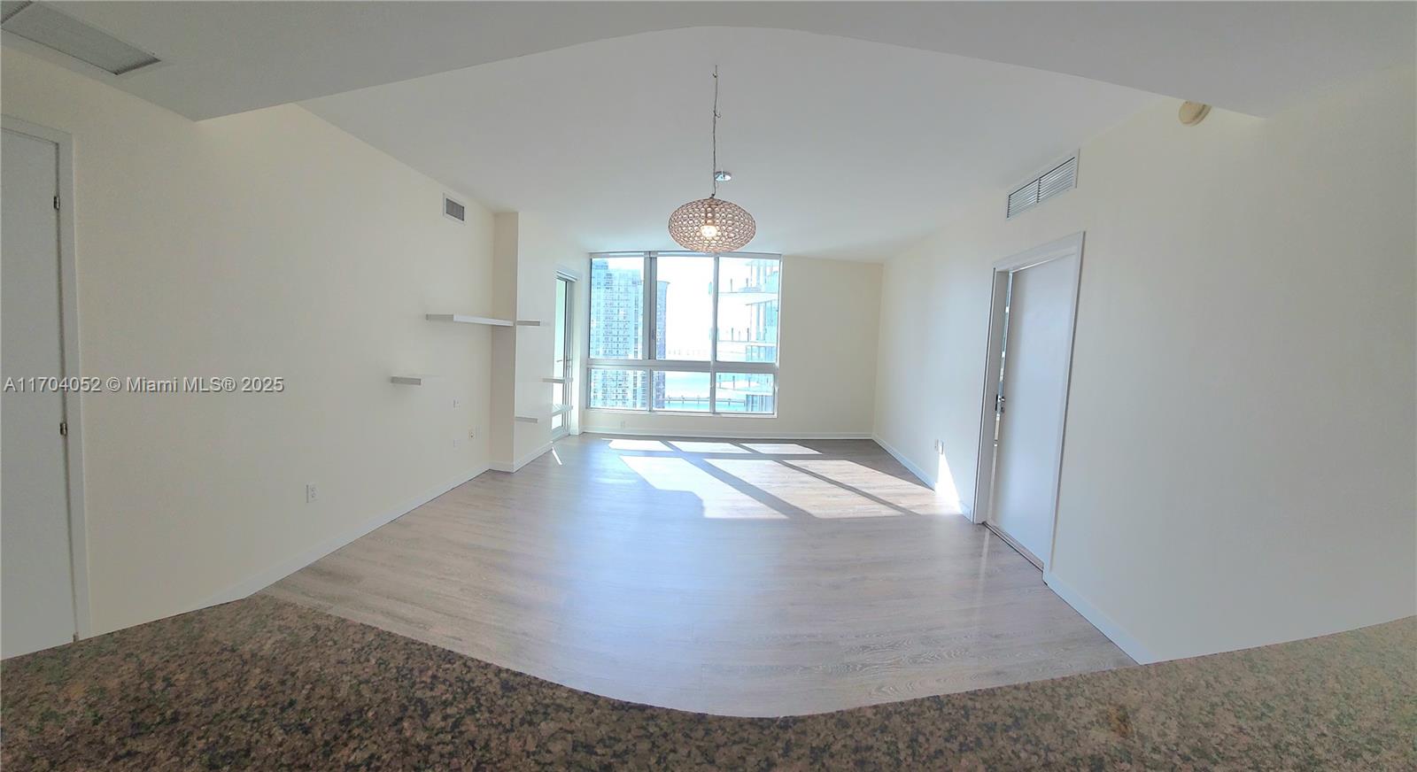 300 S Biscayne Blvd T-2506 Property Photo 4