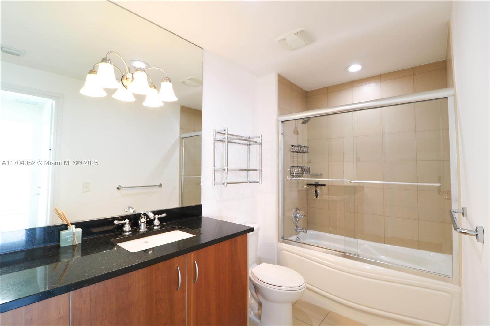 300 S Biscayne Blvd T-2506 Property Photo 12