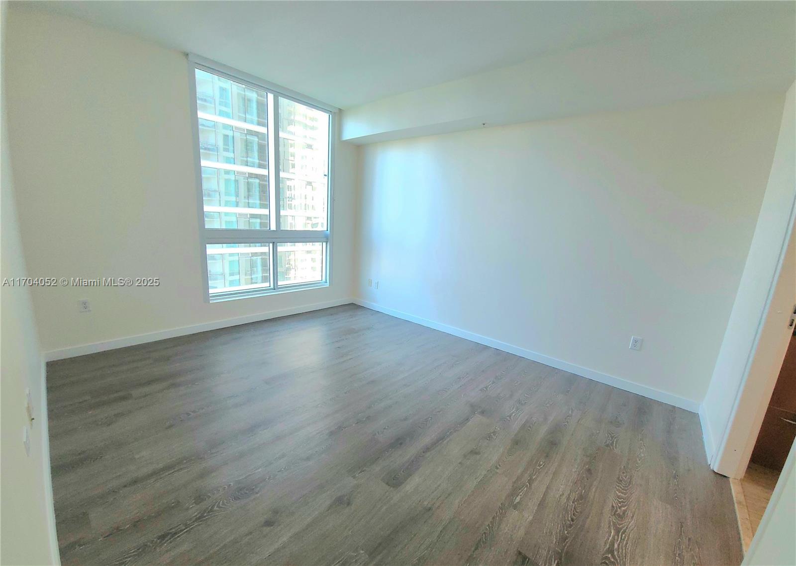 300 S Biscayne Blvd T-2506 Property Photo 13