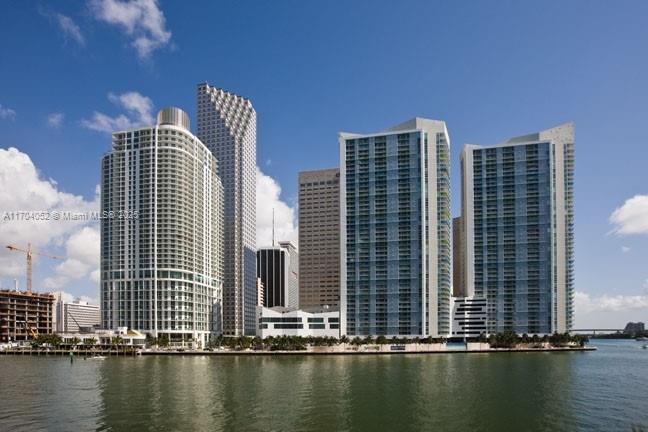 300 S Biscayne Blvd T-2506 Property Photo 21
