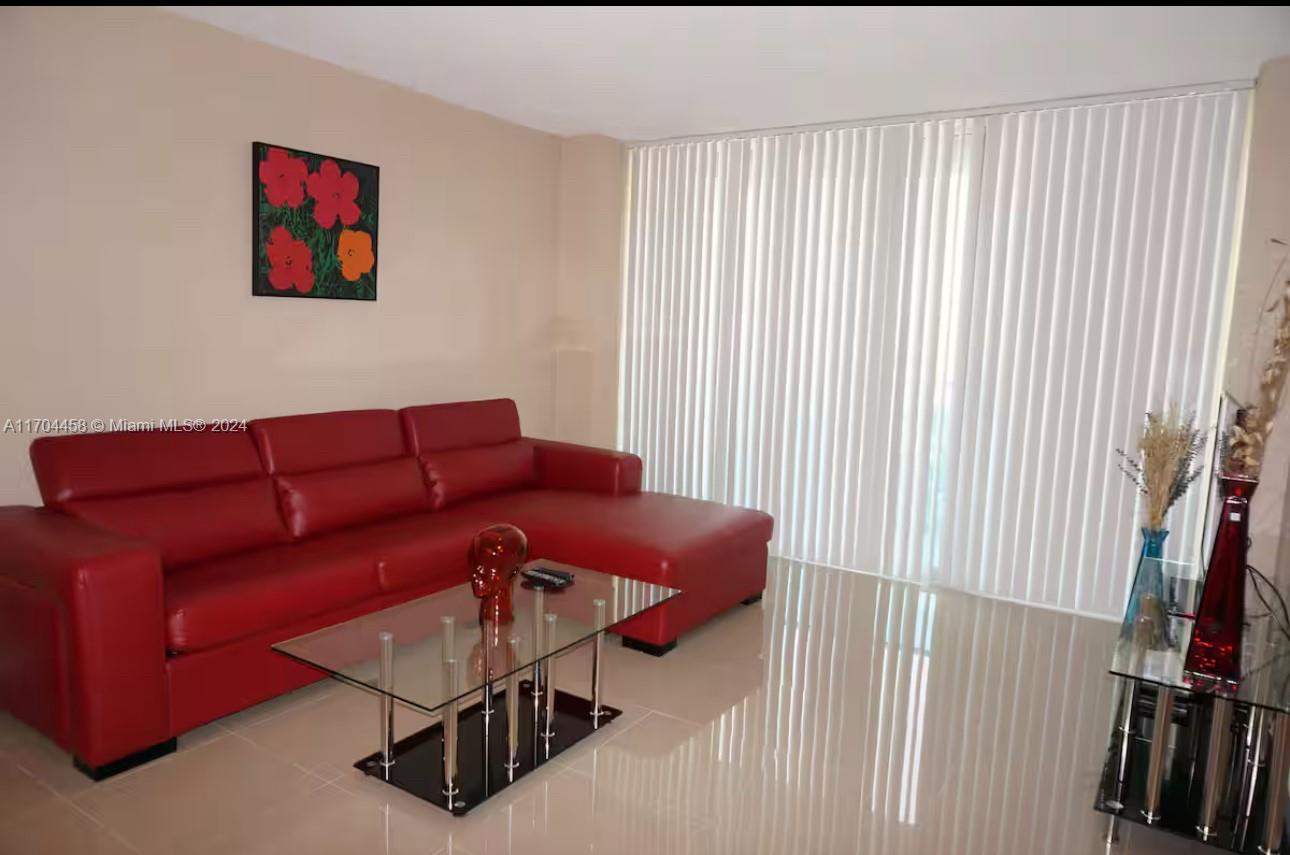 4001 S Ocean Dr 15h Property Photo 5