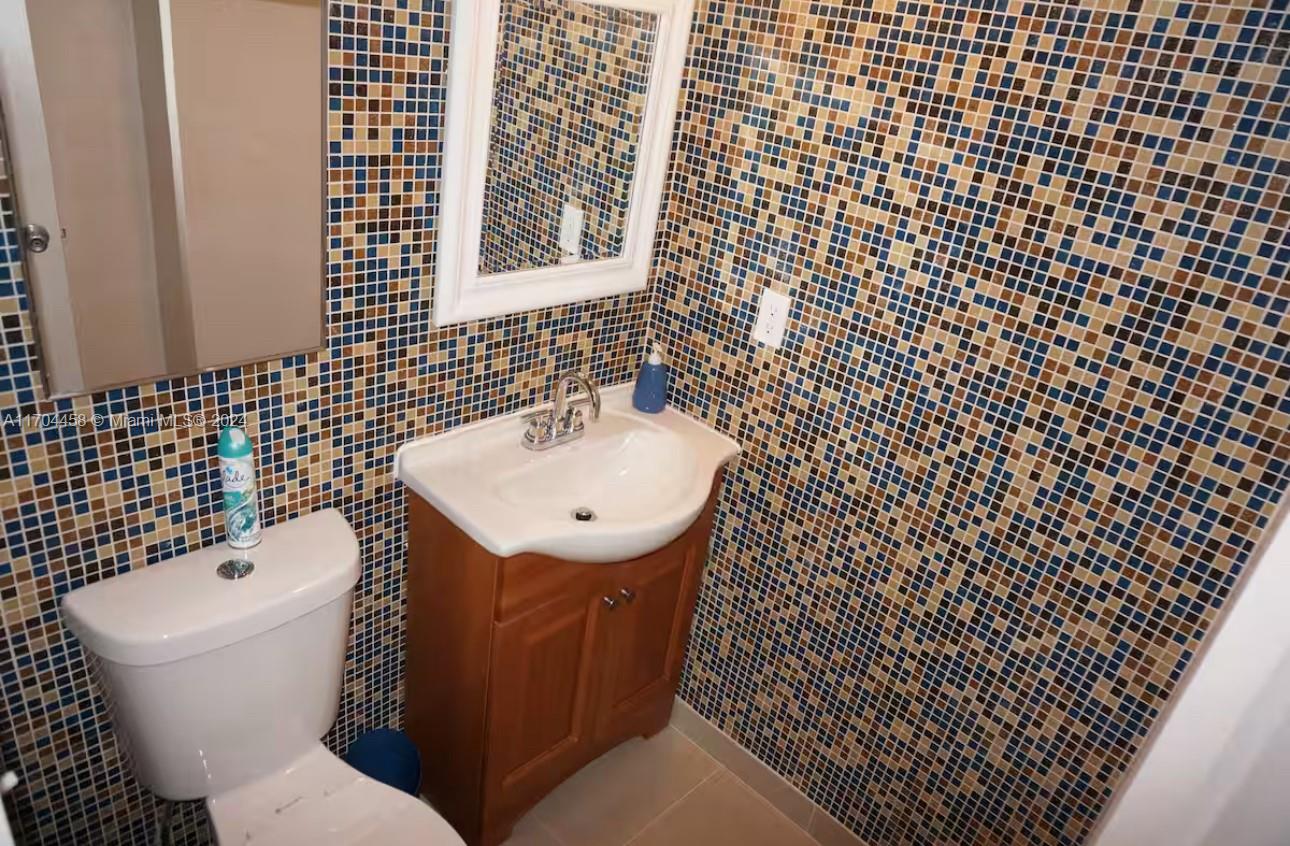 4001 S Ocean Dr 15h Property Photo 18