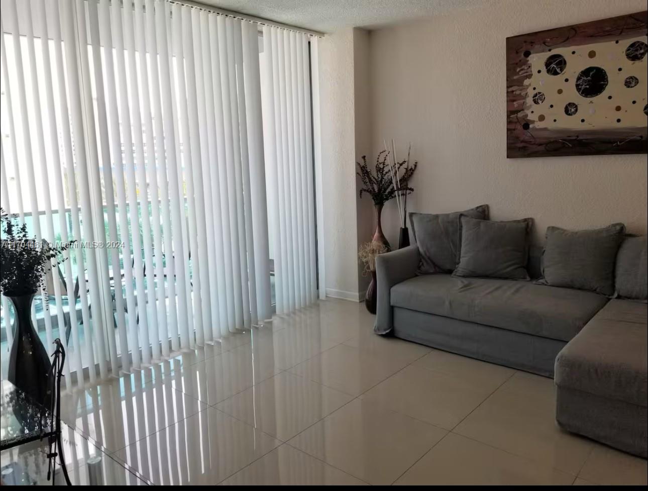 4001 S Ocean Dr 4d Property Photo 5