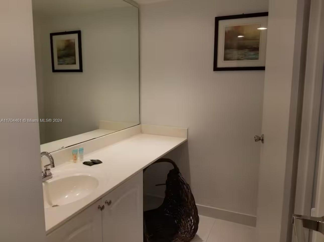 4001 S Ocean Dr 4d Property Photo 15