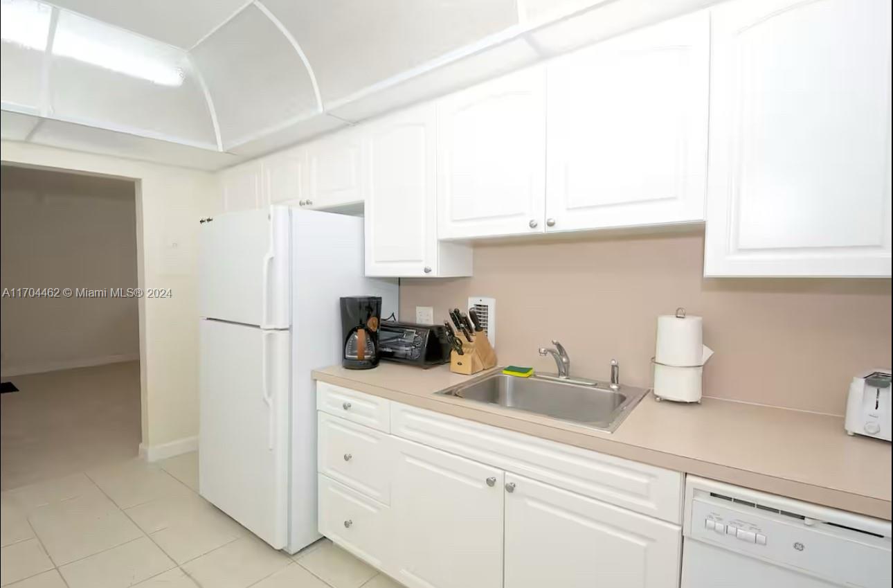 4001 S Ocean Dr 12c Property Photo 11