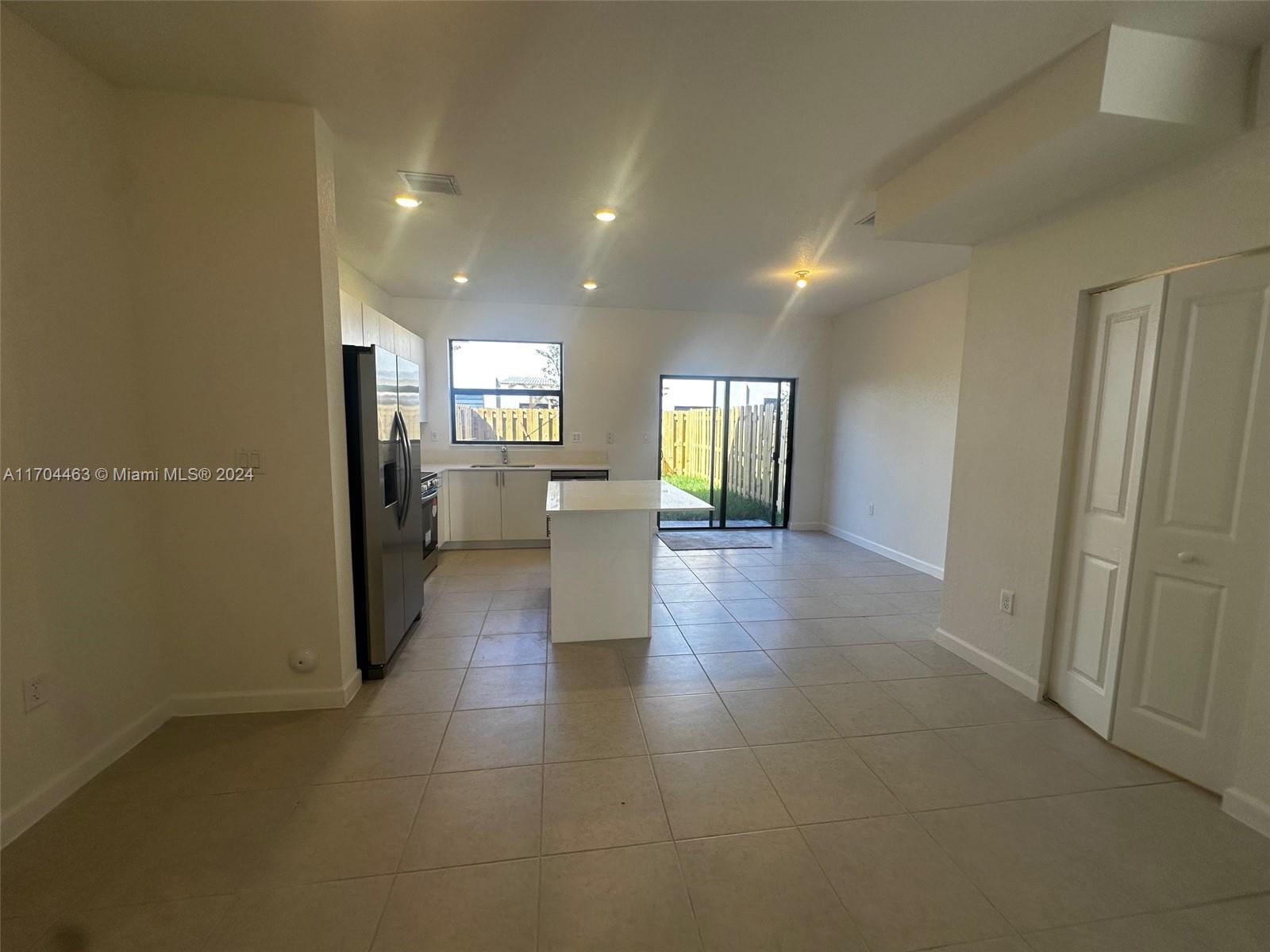 23256 Sw 127th Ct Property Photo 7