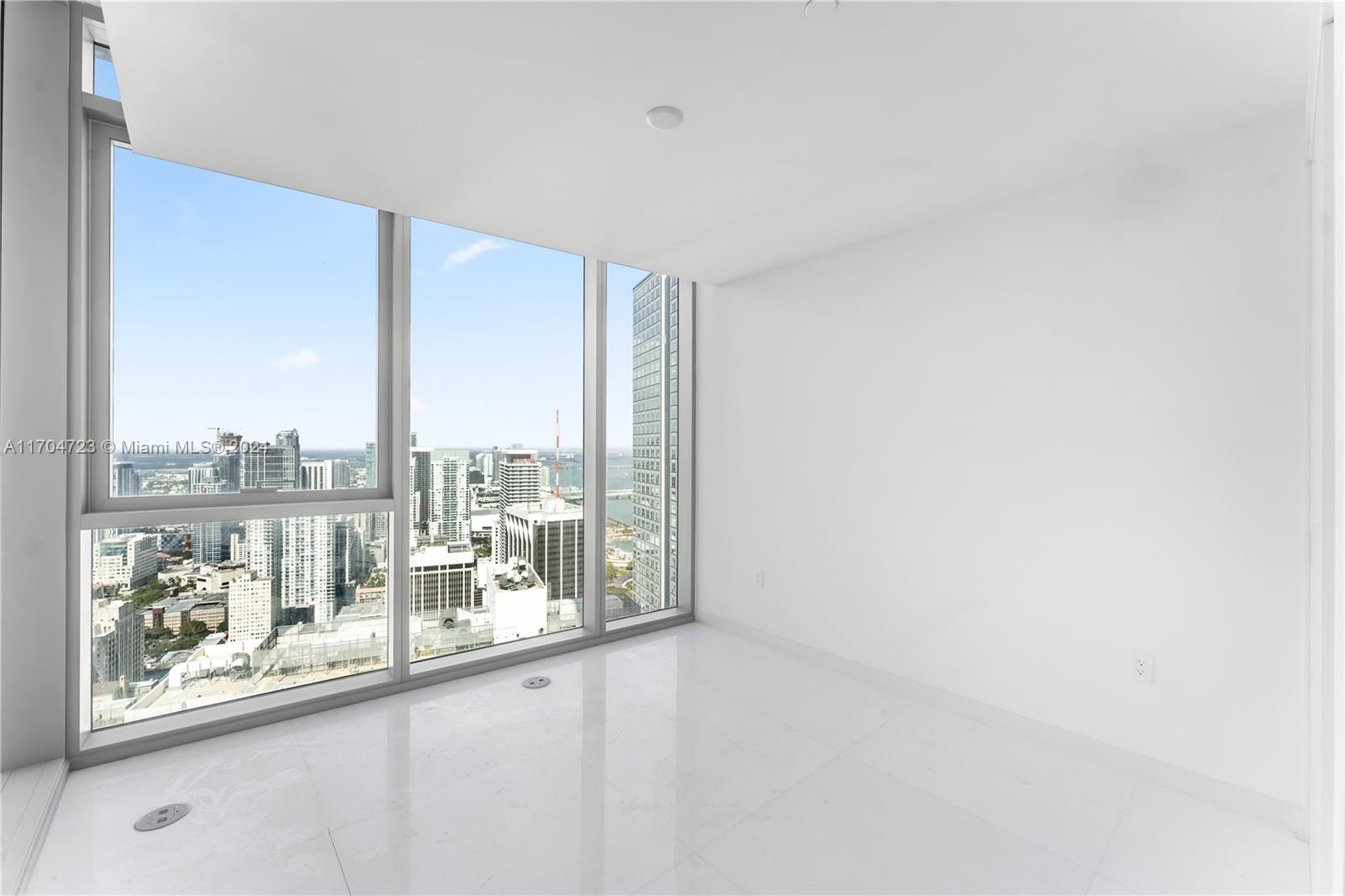 300 Biscayne Blvd Way 5209 Property Photo 9