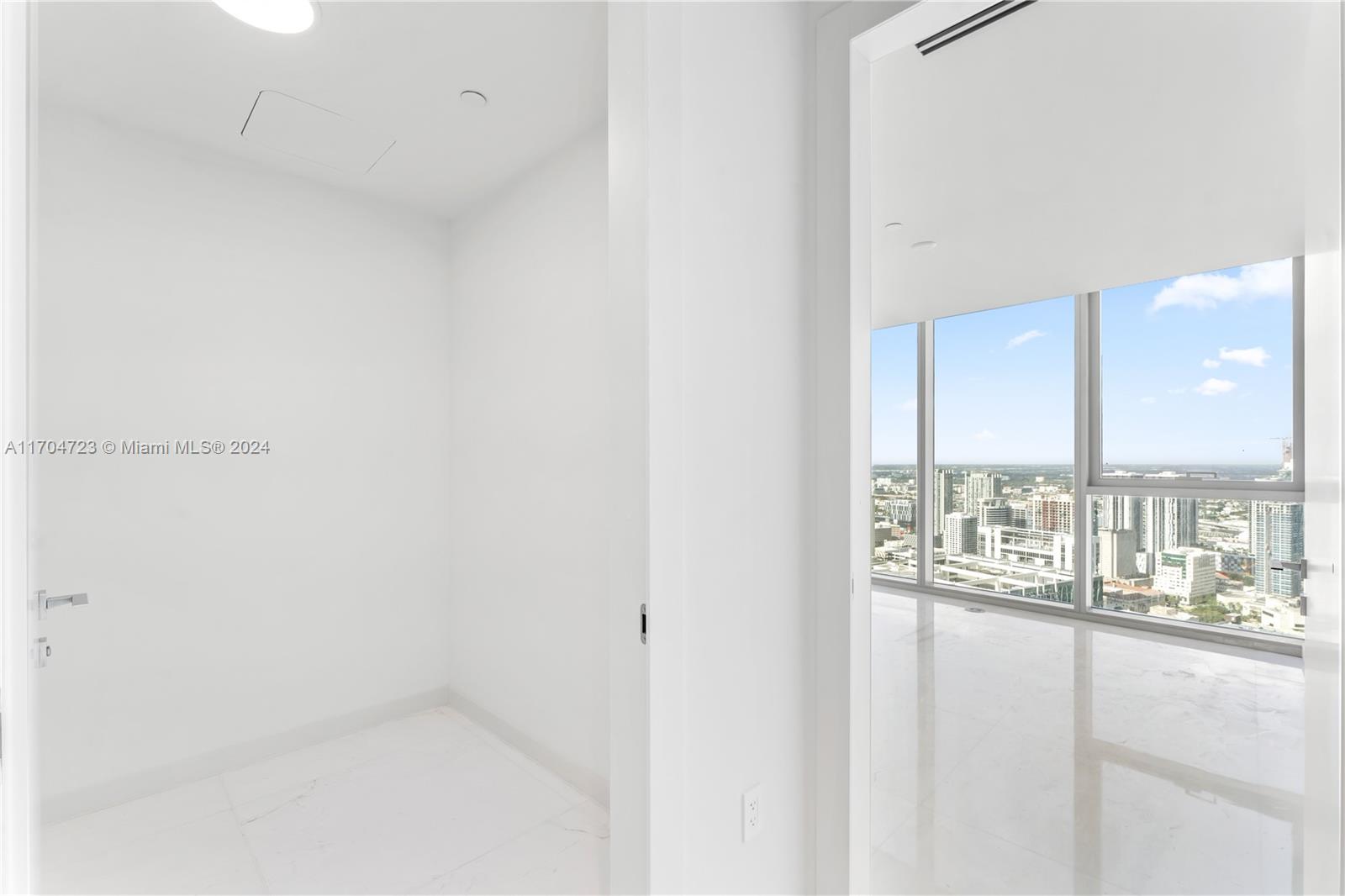 300 Biscayne Blvd Way 5209 Property Photo 10