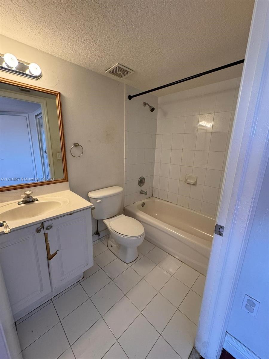 7175 Nw 173rd Dr 510-5 Property Photo 16
