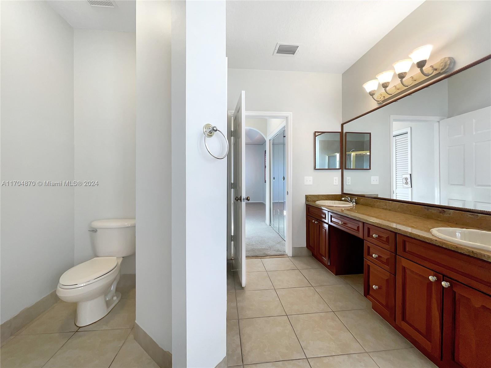9850 Nw 20th Ct Property Photo 13