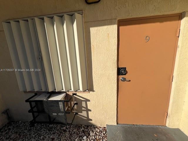 13800 Sw 142nd Ave 9 Property Photo 3