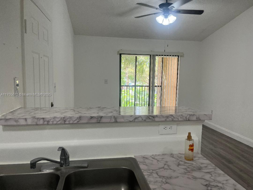 15560 Sw 104th Ter 6210 Property Photo 2