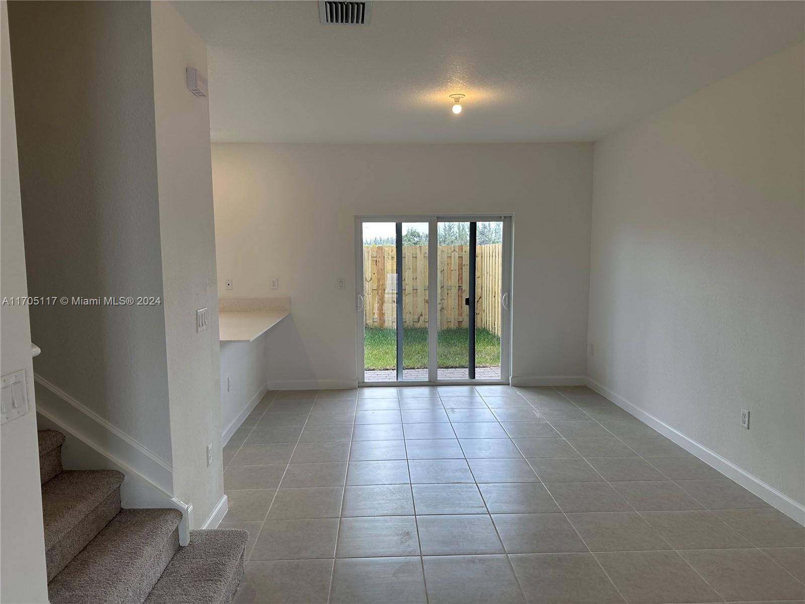 2594 Se 29 Street Property Photo 12