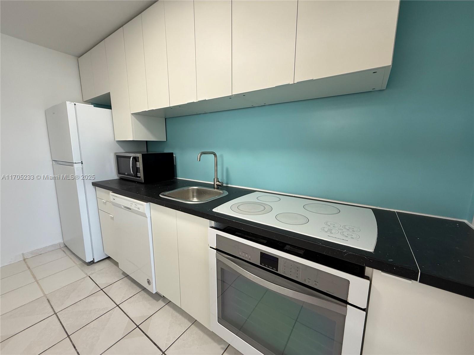 1750 James Apartments Con Real Estate Listings Main Image