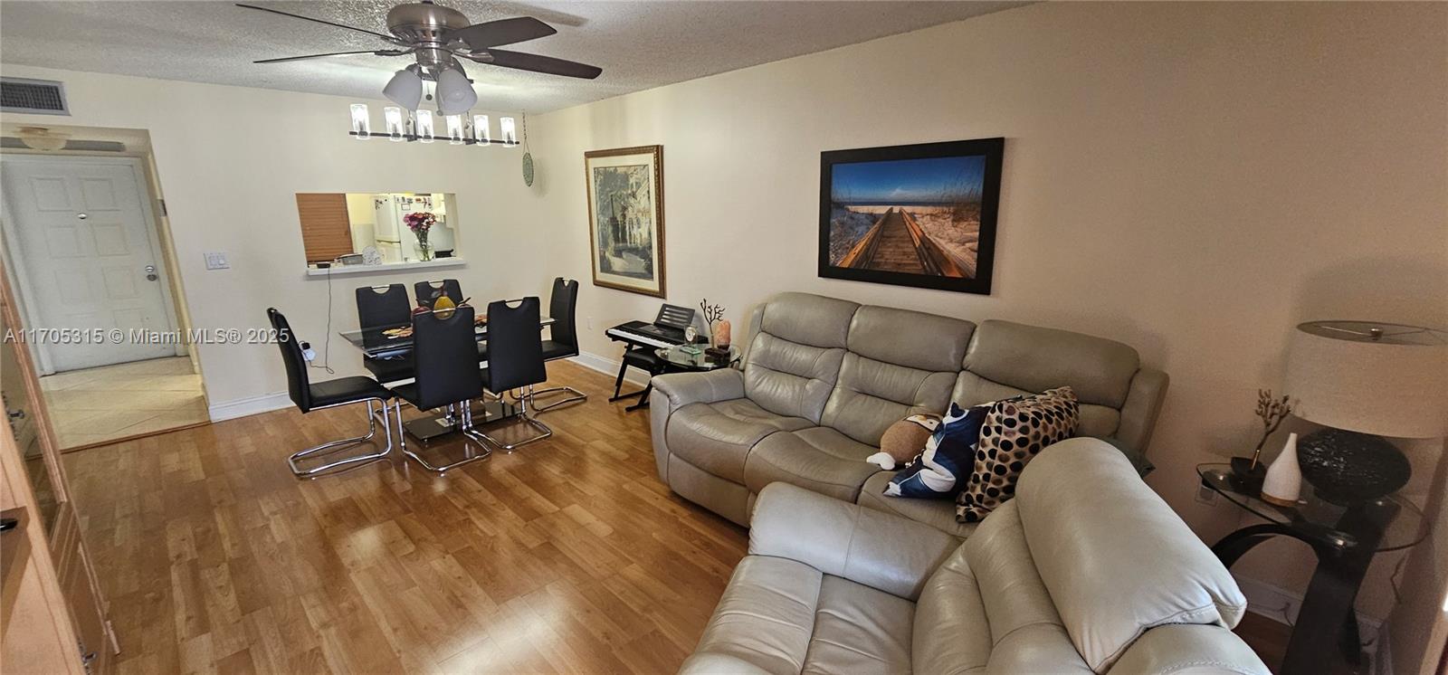 1000 Colony Point Cir 417 Property Photo 2
