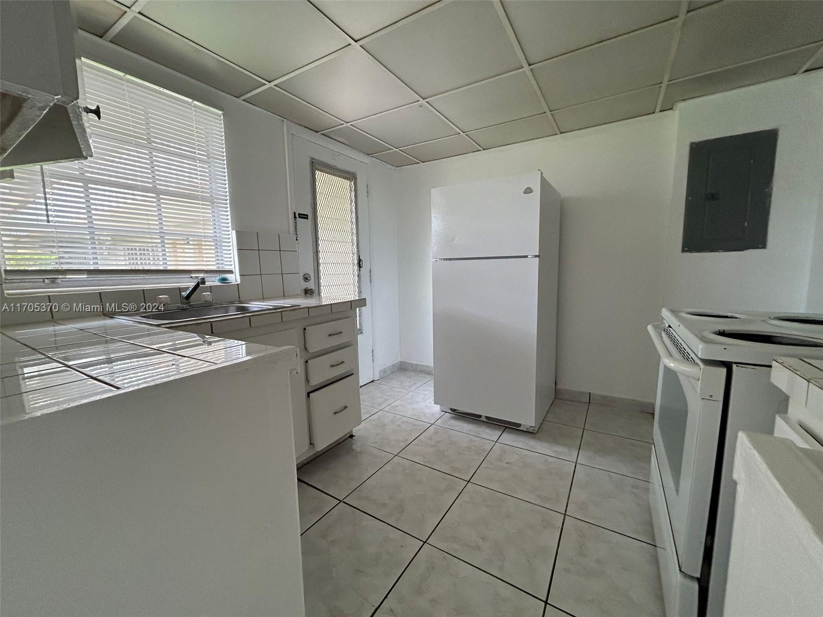 11855 Ne 19th Dr 8 Property Photo 4