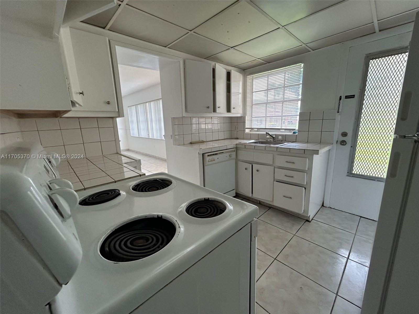 11855 Ne 19th Dr 8 Property Photo 5