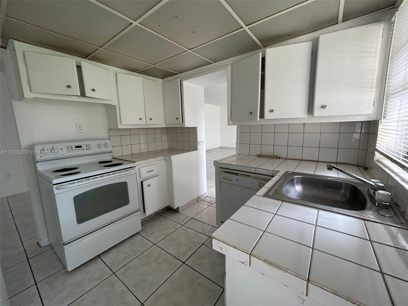 11855 Ne 19th Dr 8 Property Photo 6