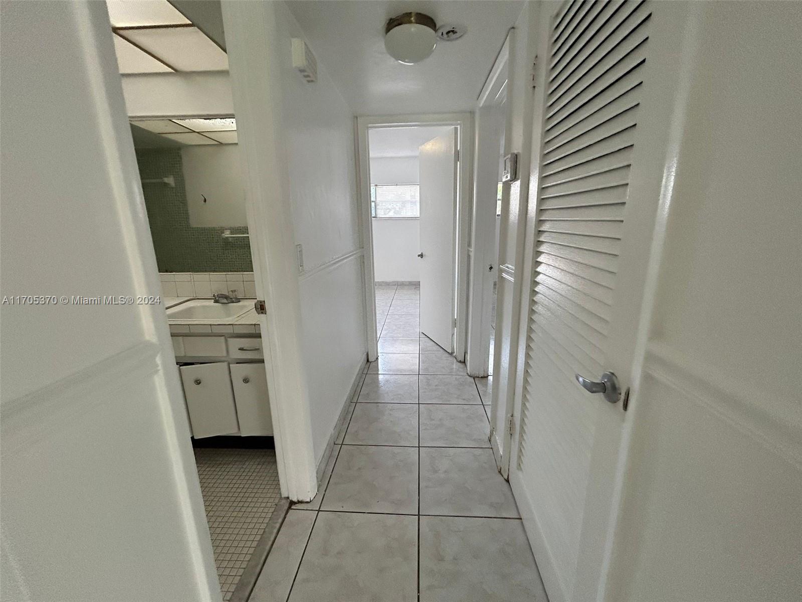 11855 Ne 19th Dr 8 Property Photo 8