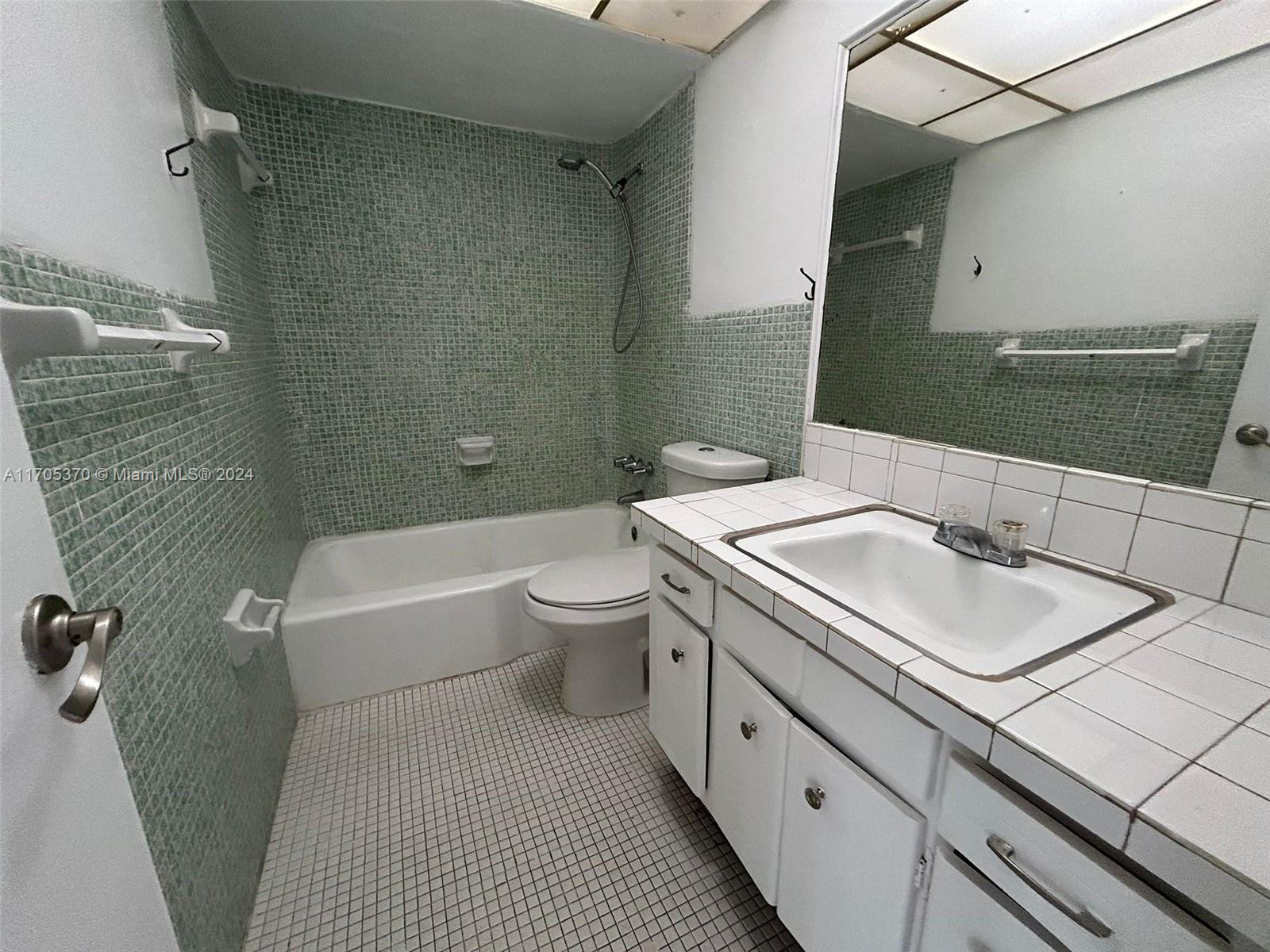 11855 Ne 19th Dr 8 Property Photo 9