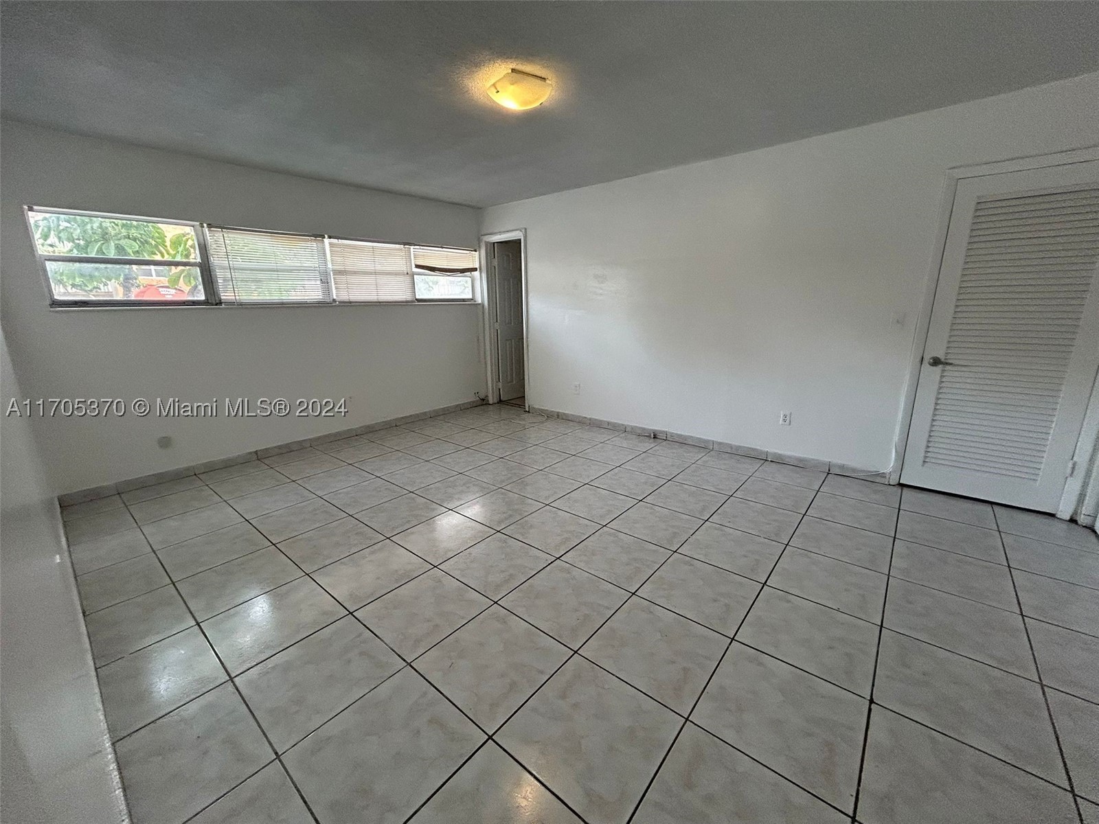 11855 Ne 19th Dr 8 Property Photo 12