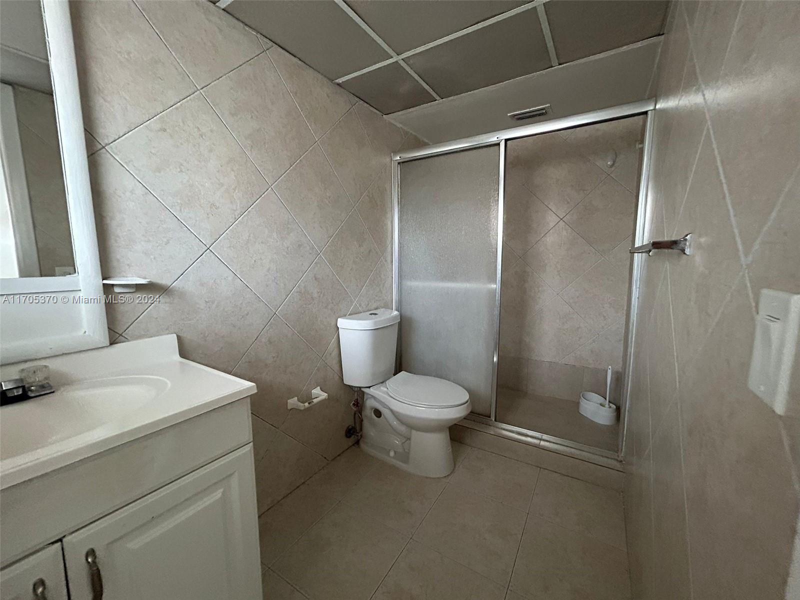 11855 Ne 19th Dr 8 Property Photo 14