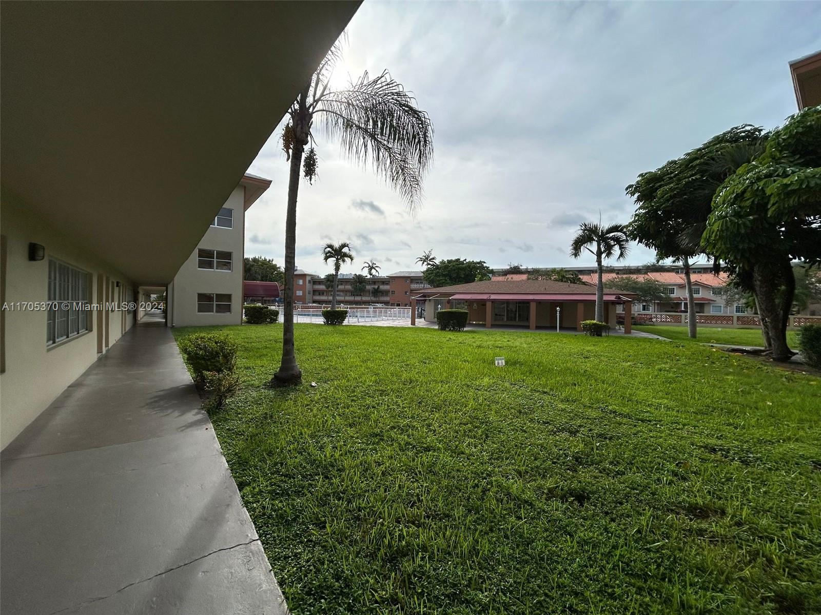 11855 Ne 19th Dr 8 Property Photo 15