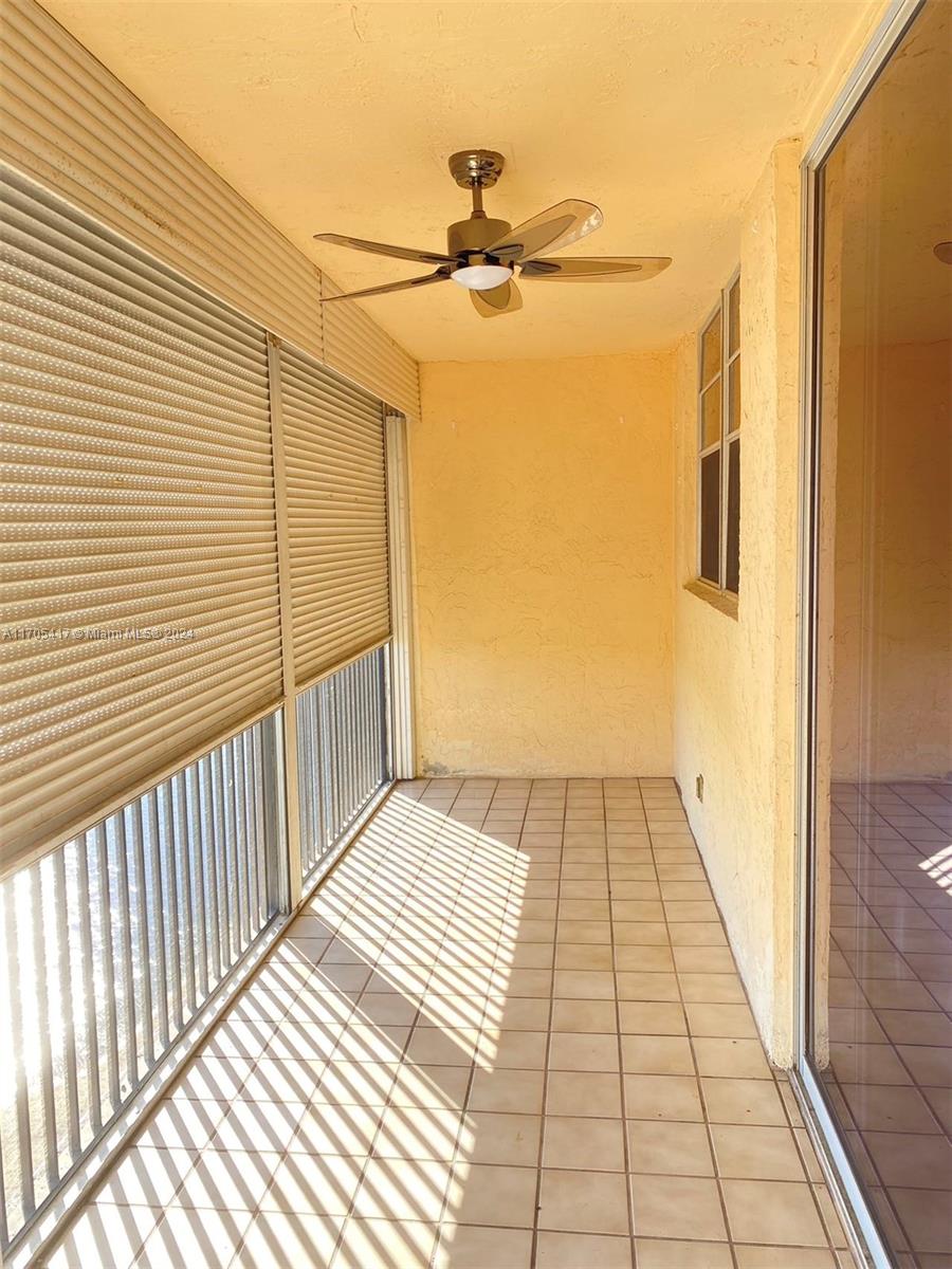 3100 W Rolling Hills Cir 407 Property Photo 14