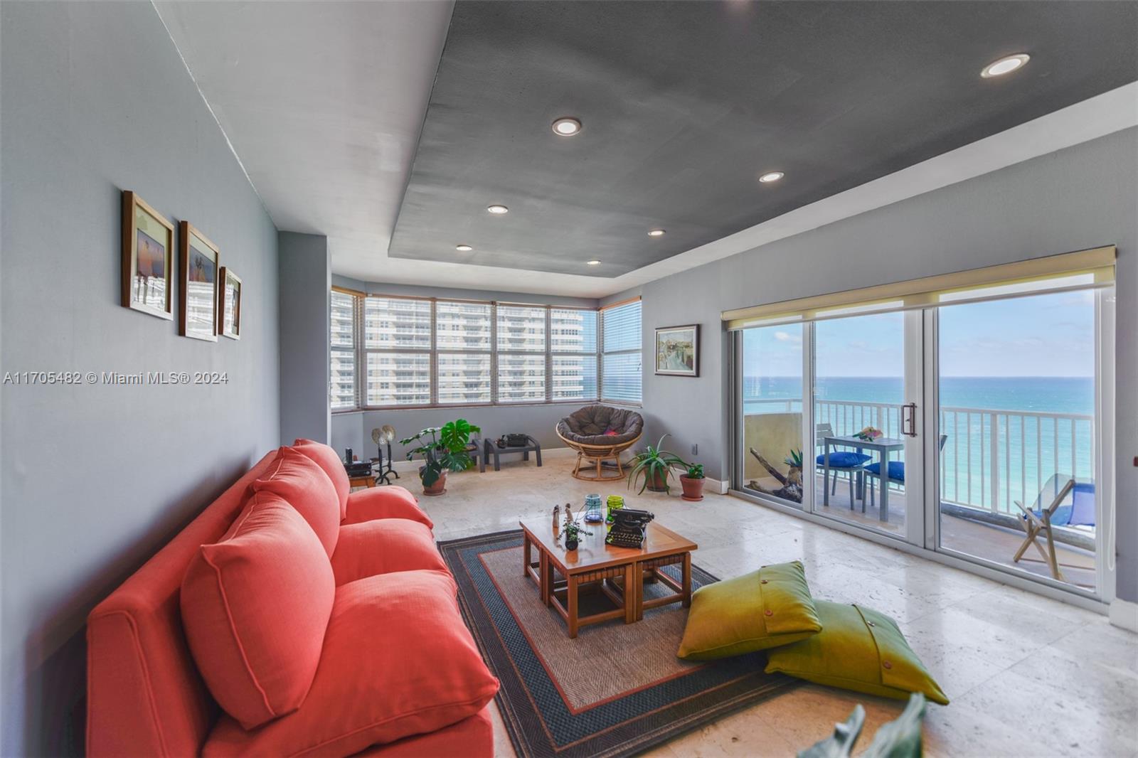 1980 S Ocean Dr 17f Property Photo 5