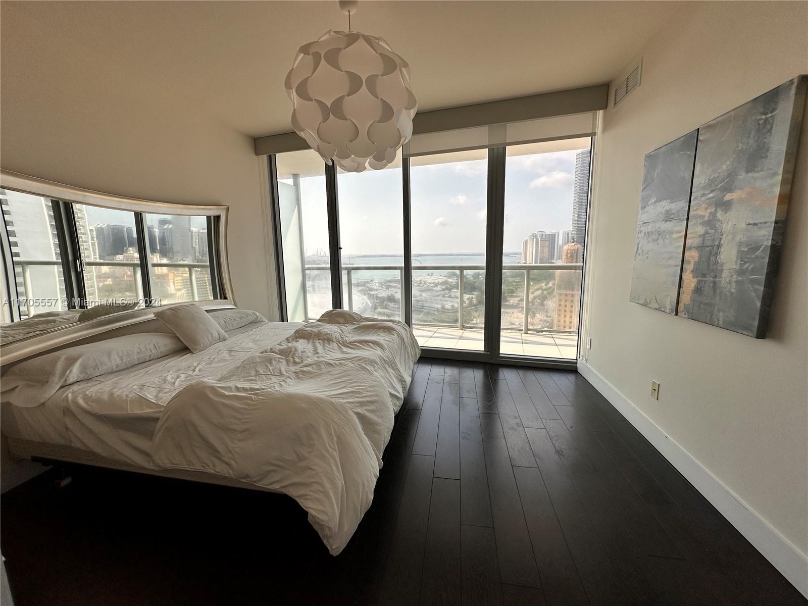 888 Biscayne Blvd 2402 Property Photo 10