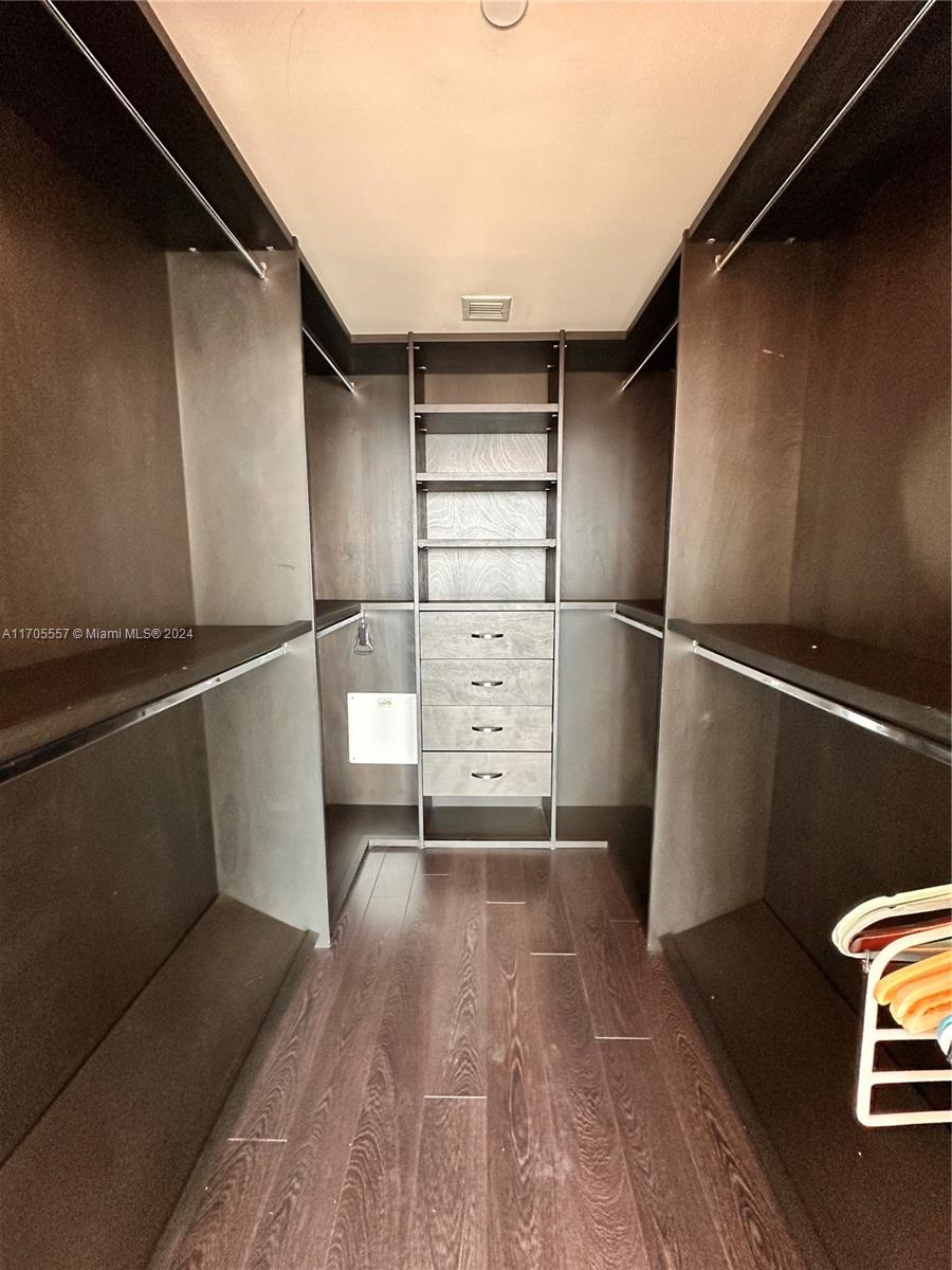 888 Biscayne Blvd 2402 Property Photo 11