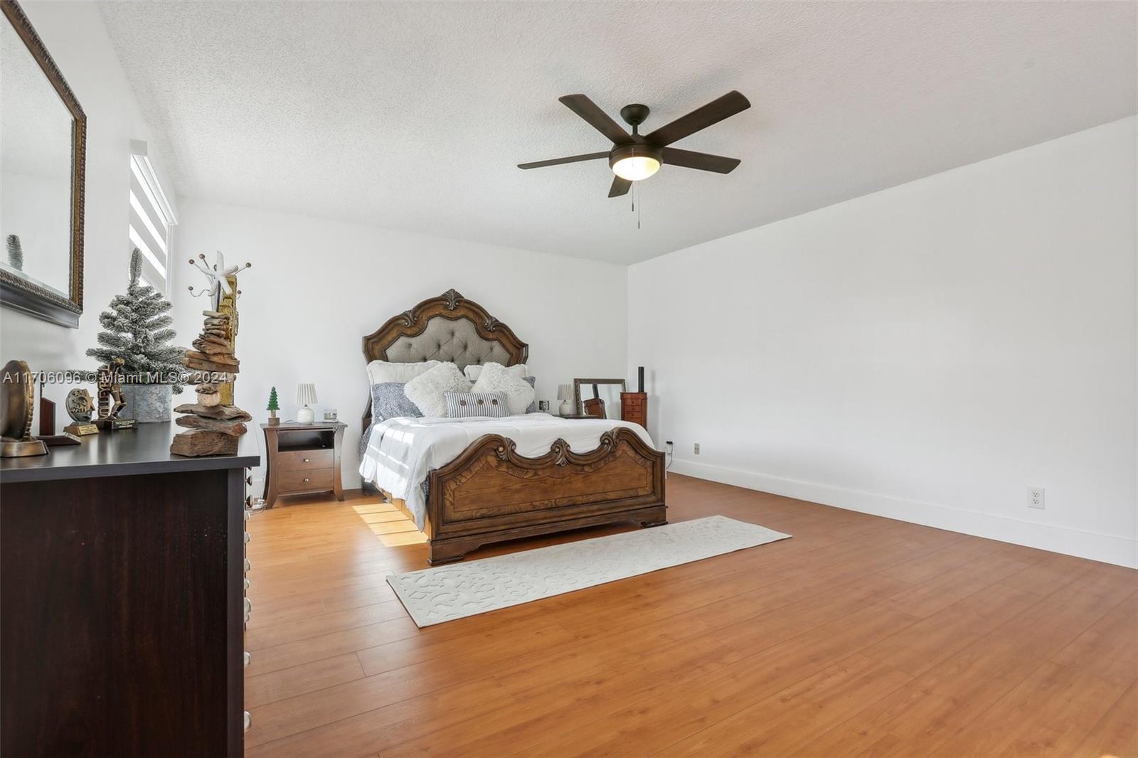 10949 Mainsail Dr Property Photo 24