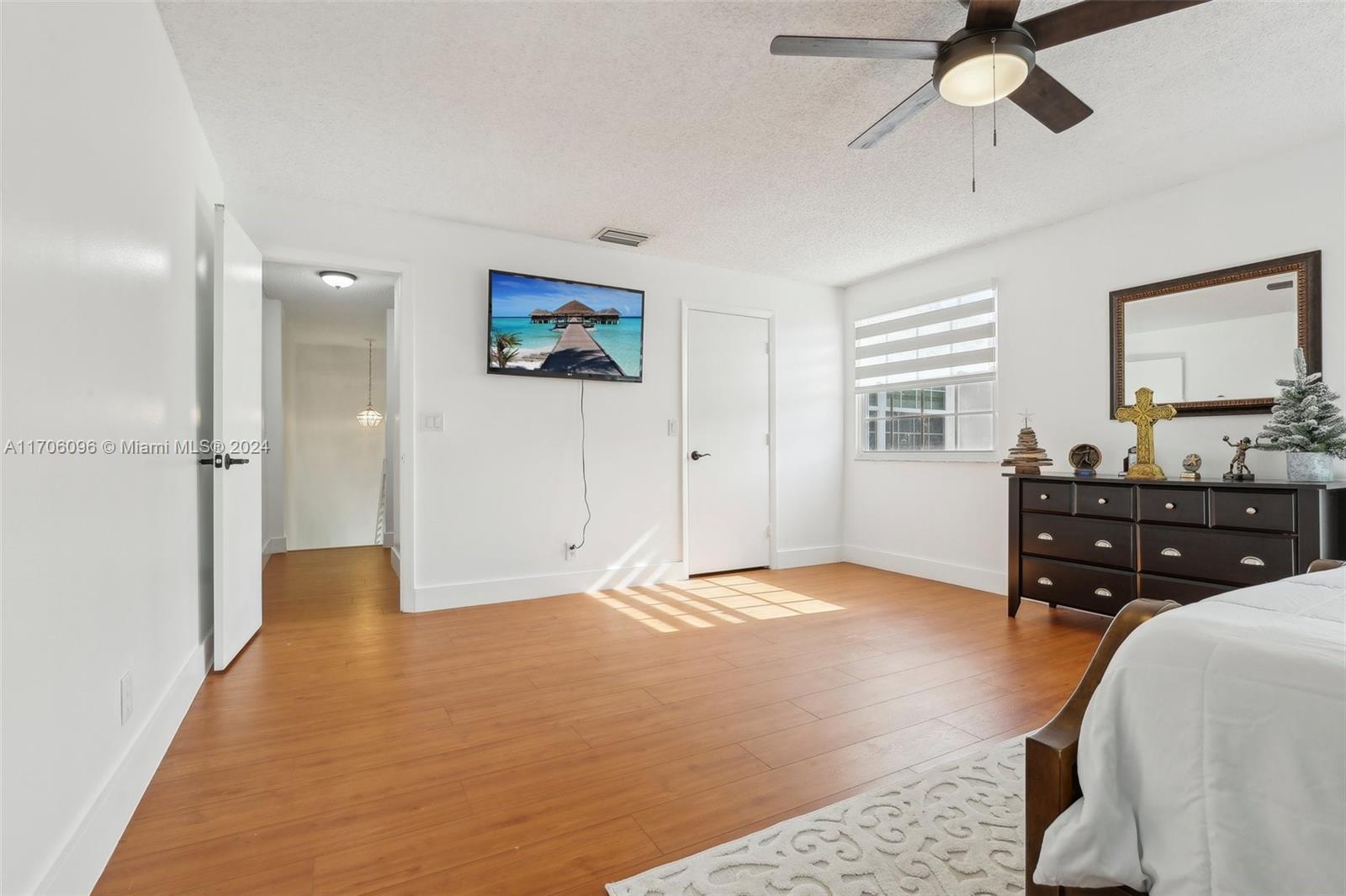 10949 Mainsail Dr Property Photo 25