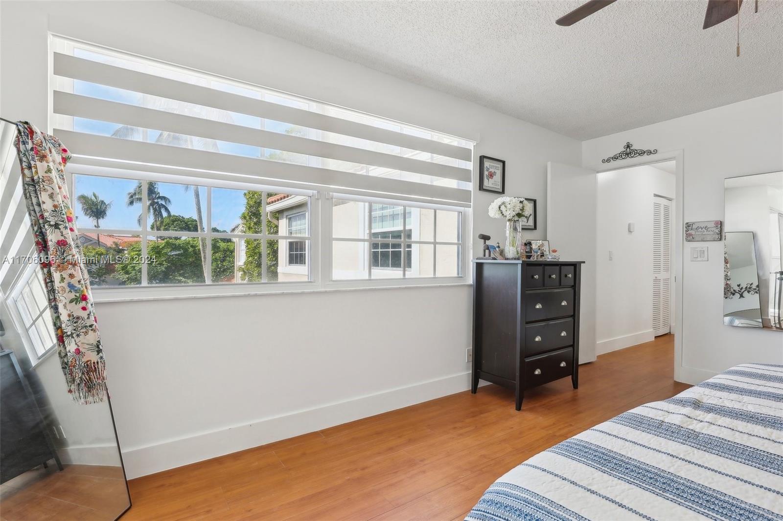10949 Mainsail Dr Property Photo 28