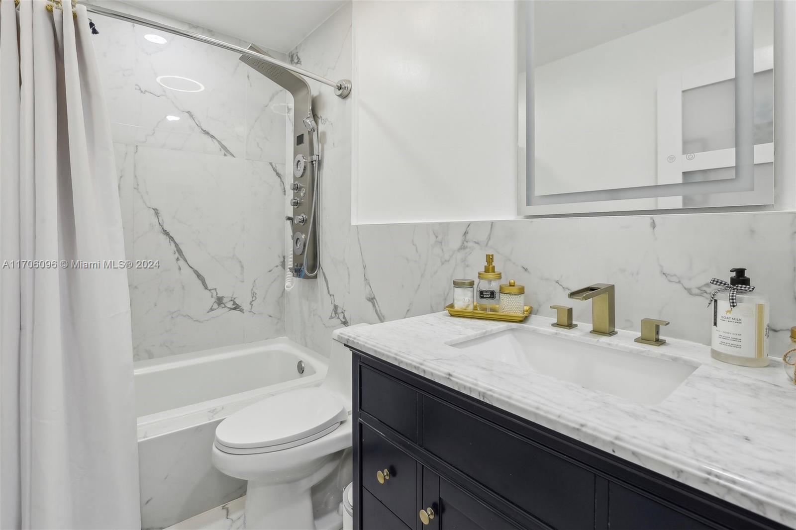 10949 Mainsail Dr Property Photo 33